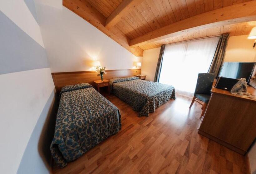 غرفة سوبيريور, Grand Hotel Elite