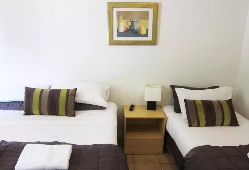 اتاق استاندارد سه نفره, Horizons Motel