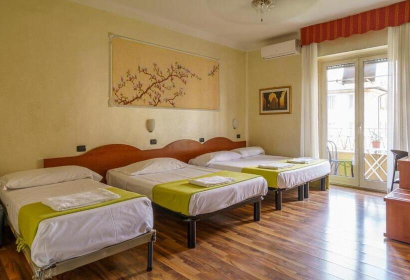 标准三人间, America