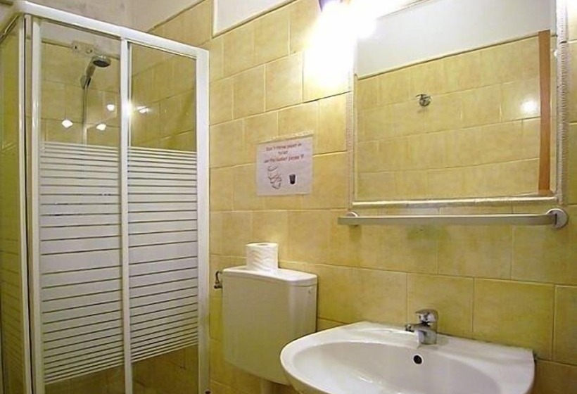 四人标准间, America