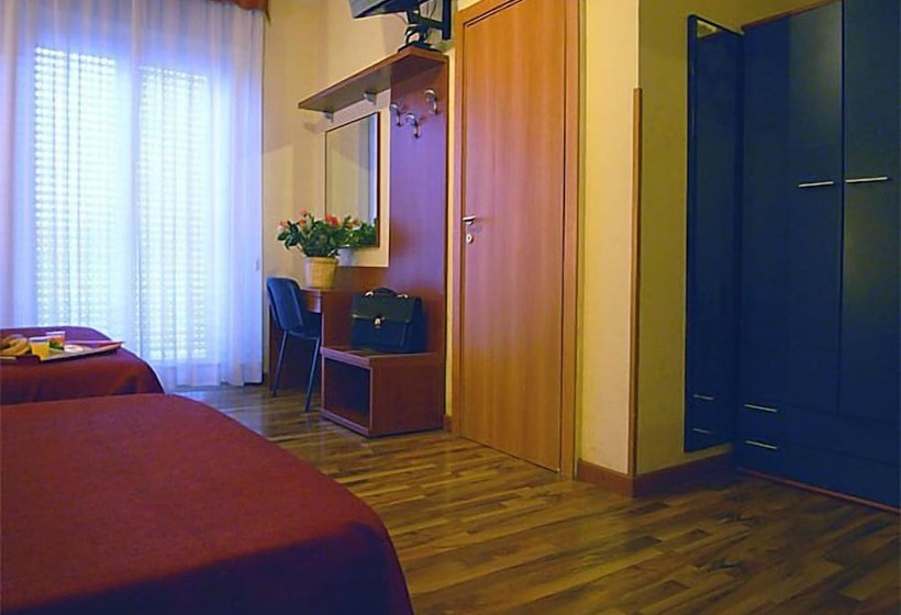 四人标准间, America