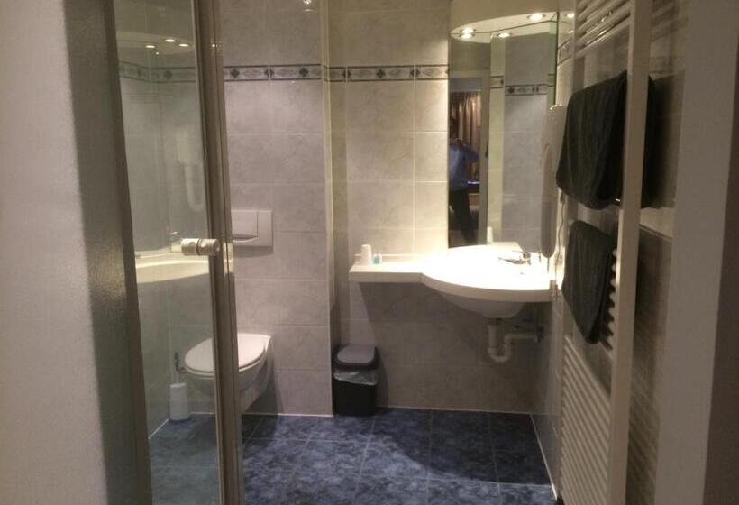 Номер Стандарт, Anna's Place