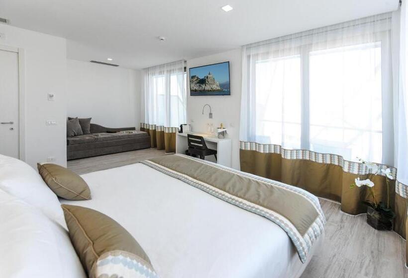 Полулюкс, Bellini Relais