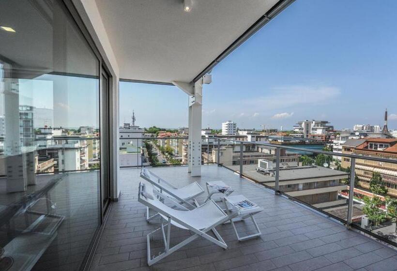 Полулюкс Одноместный с Террасой, Bellini Relais