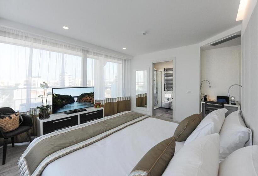 Полулюкс Вид на Море, Bellini Relais