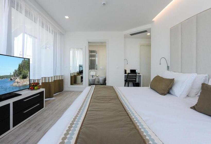 Полулюкс Одноместный с Террасой, Bellini Relais