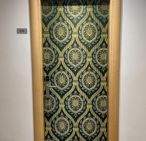 Номер Стандарт, Bellini Relais