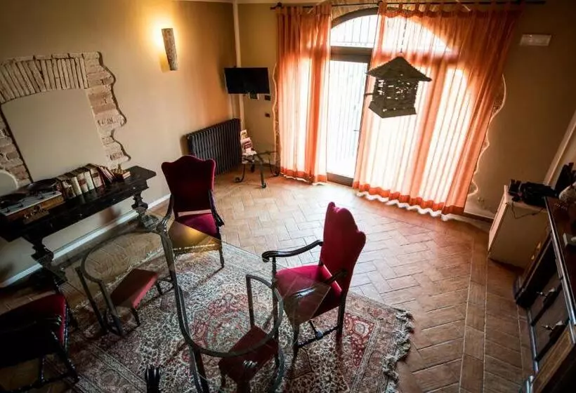 Sviitti, Borgo San Faustino Country Relais And Spa