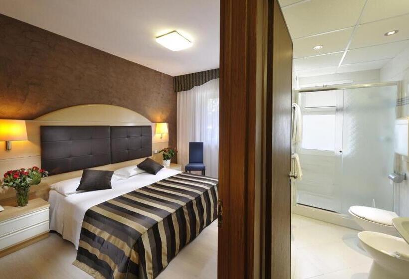 Standard-huone, Eros