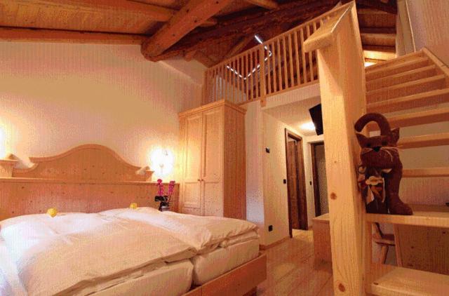 غرفة قياسية, Fonte Dei Veli