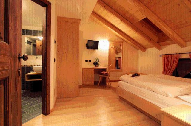 غرفة كومفورت ثلاثية, Fonte Dei Veli