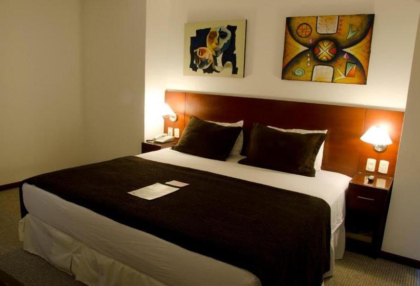 חדר סטנדרט יחיד, Hm International