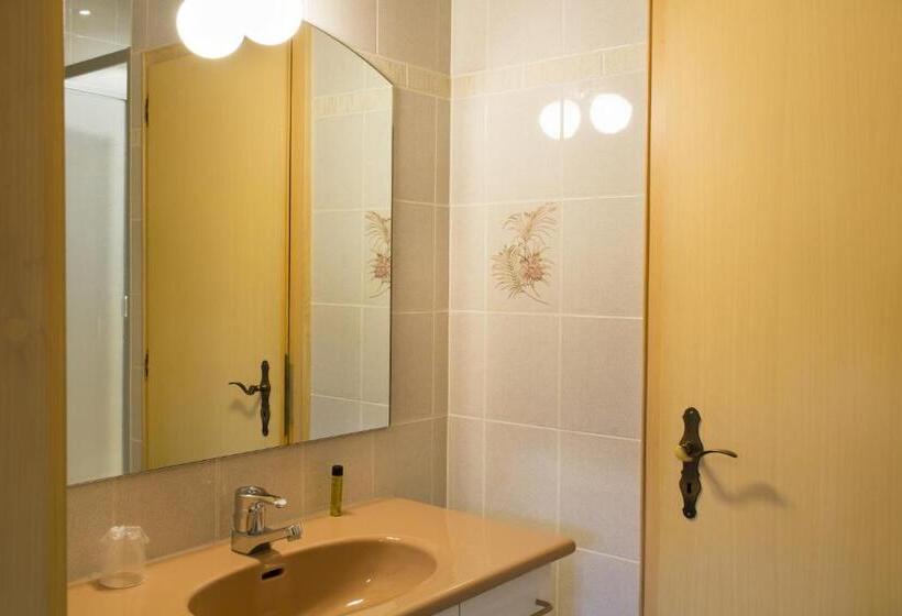 غرفة قياسية, Hôtel Restaurant A L Aigle