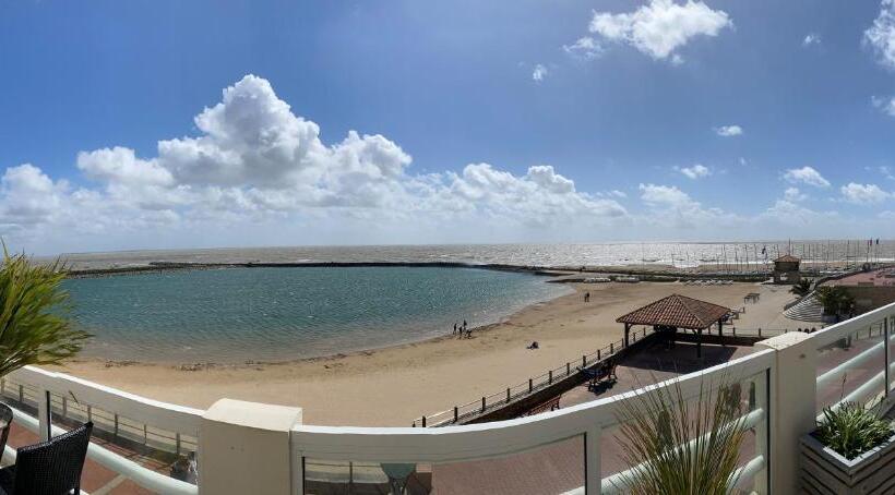 オーシャンビュースタンダードルーム, Hôtel De Charme & Spa Le Grand Large