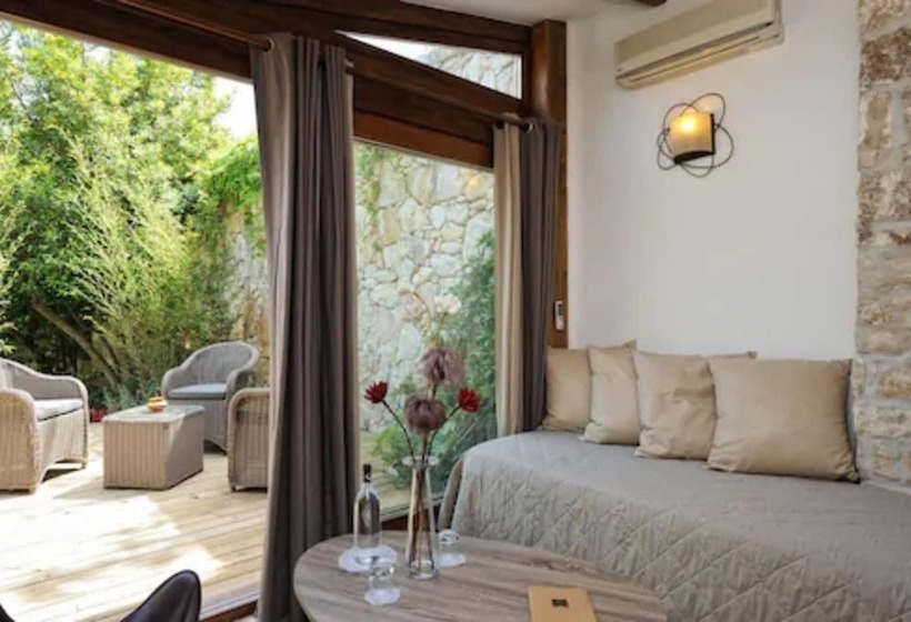 Номер Стандарт Вид на Сад, Lodge De Charme A Cheda