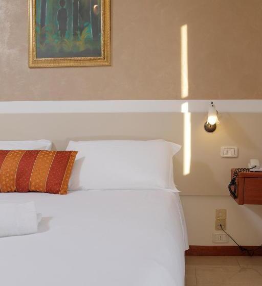 חדר סטנדרט, Michelangelo