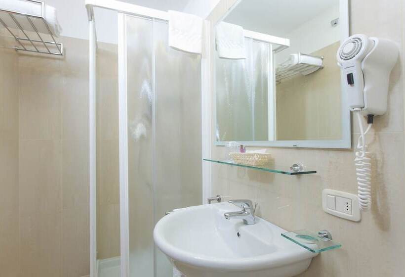 חדר סטנדרט יחיד, Michelangelo