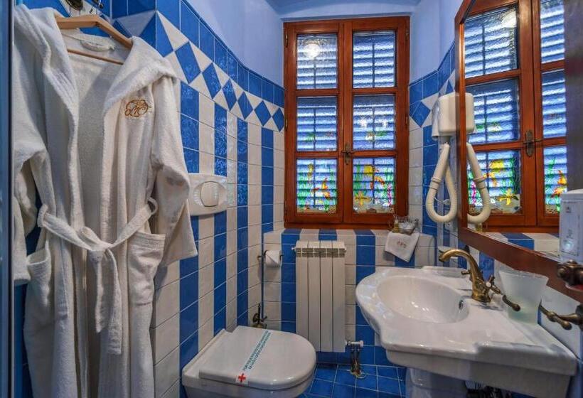 סוויטה משפחתית, Monte Cristo