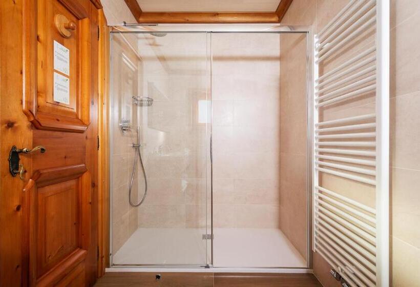 스탠다드 룸, Natale