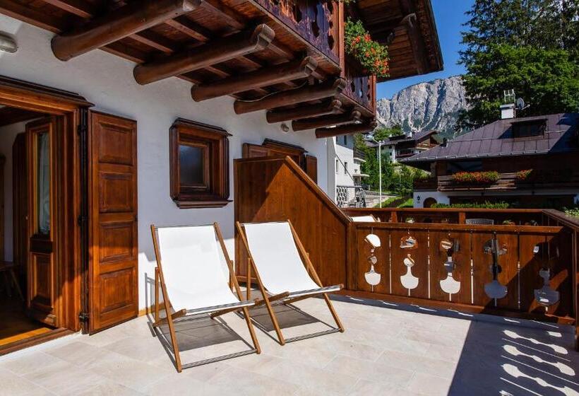 스탠다드 트리플 룸, Natale