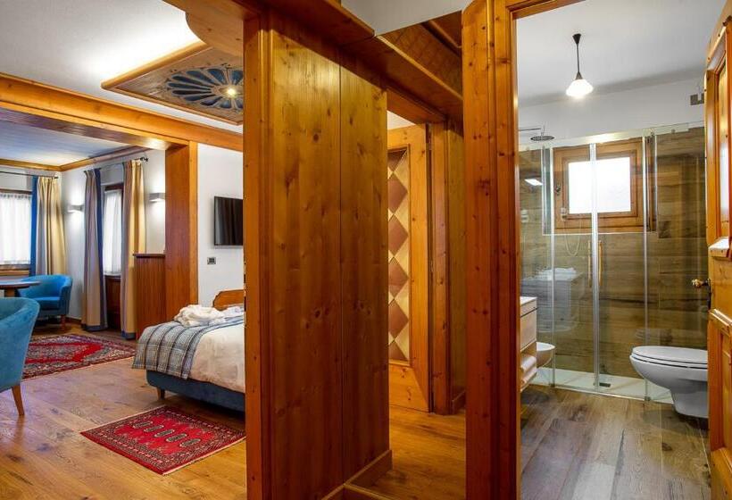 디럭스 스위트, Natale