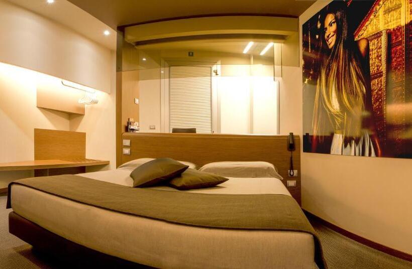 חדר קומפורט, Pineta