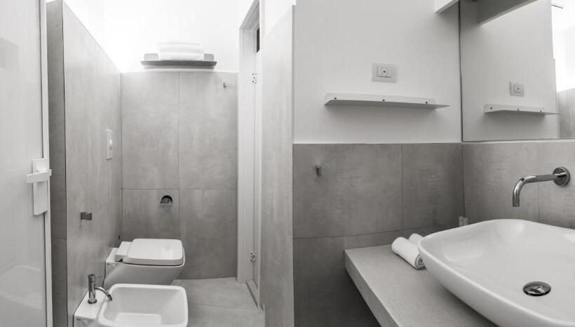 חיבור הדירה עם חדר שינה אחד, Pineta