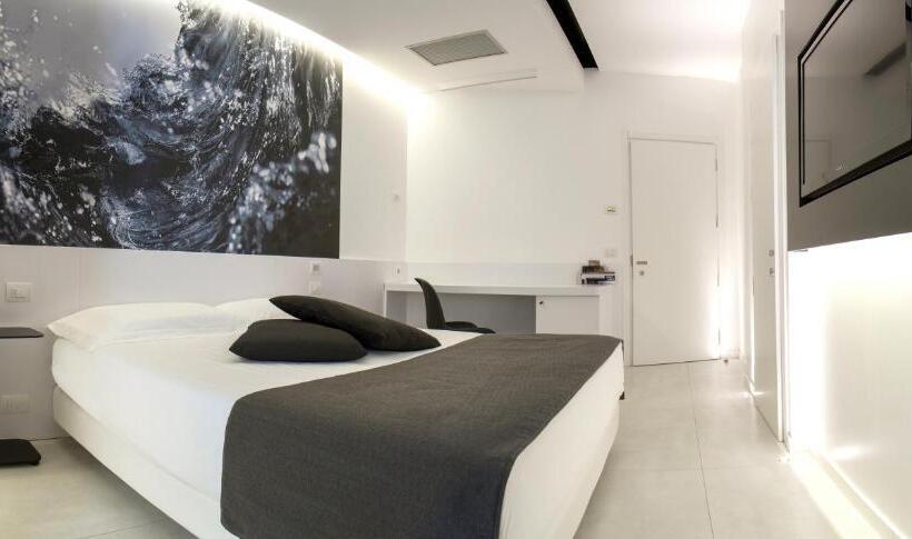 شقة من غرفة نوم واحدة متصلة, Pineta