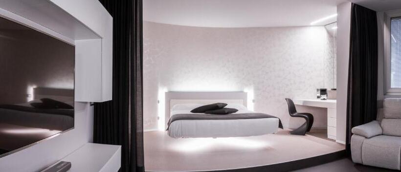 סוויטת סופריור, Pineta