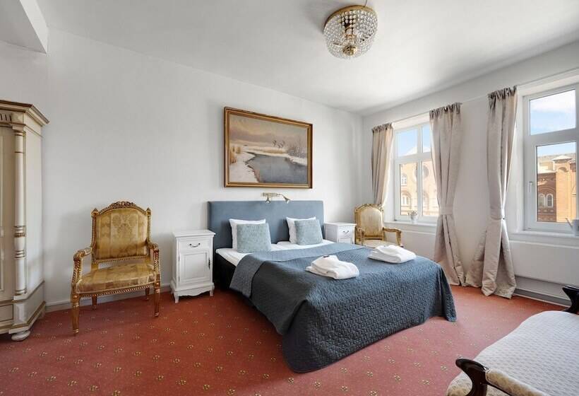 标准间, Postgaarden