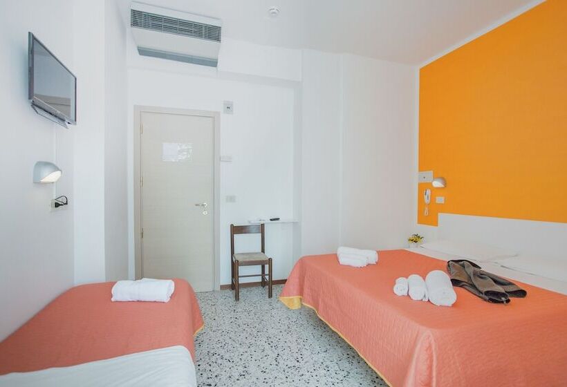 コンフォートトリプルルーム, Sahib