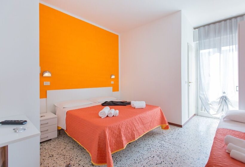 コンフォートトリプルルーム, Sahib