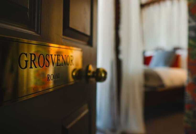 Семейный Номер, The Swan At Tarporley