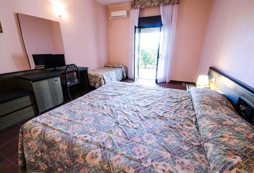 Трехместный Номер Superior, Torre Del Sole