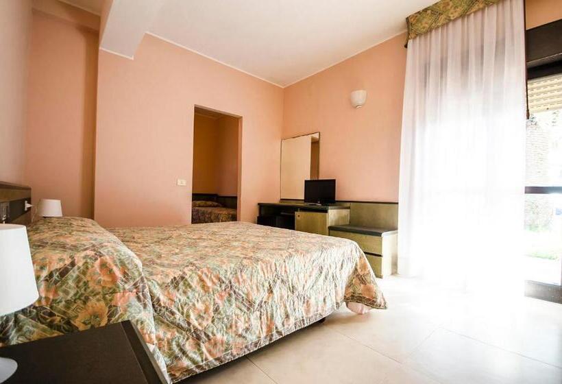 غرفة سوبيريور رباعية, Torre Del Sole