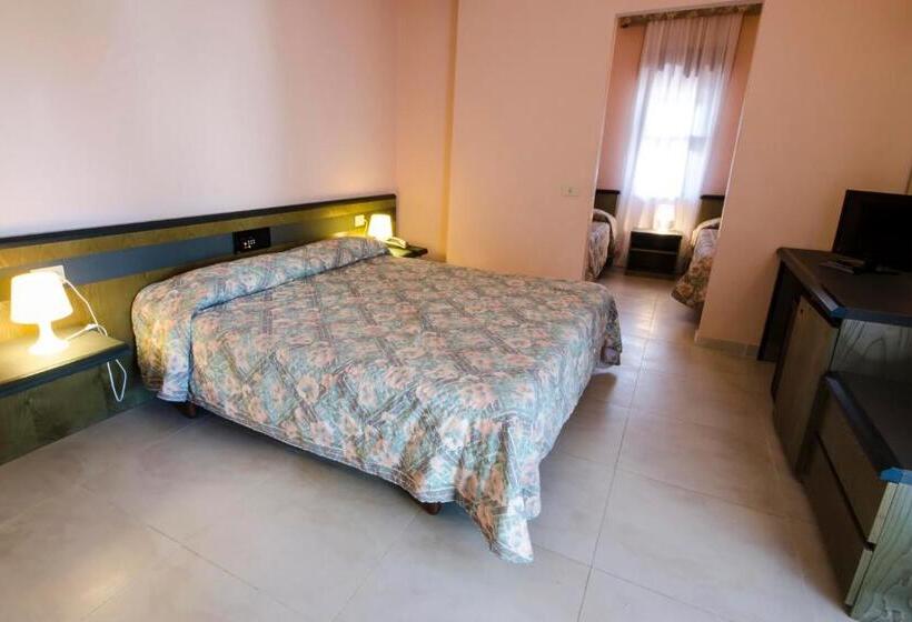 Четырехместный Номер Superior, Torre Del Sole