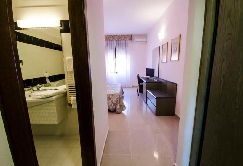 Quarto Estandar Individual, Torre Del Sole