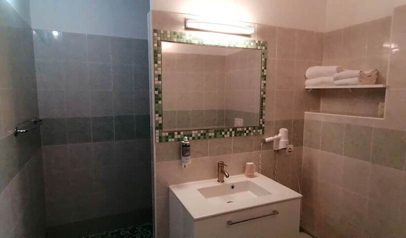 Номер Superior, U Libecciu