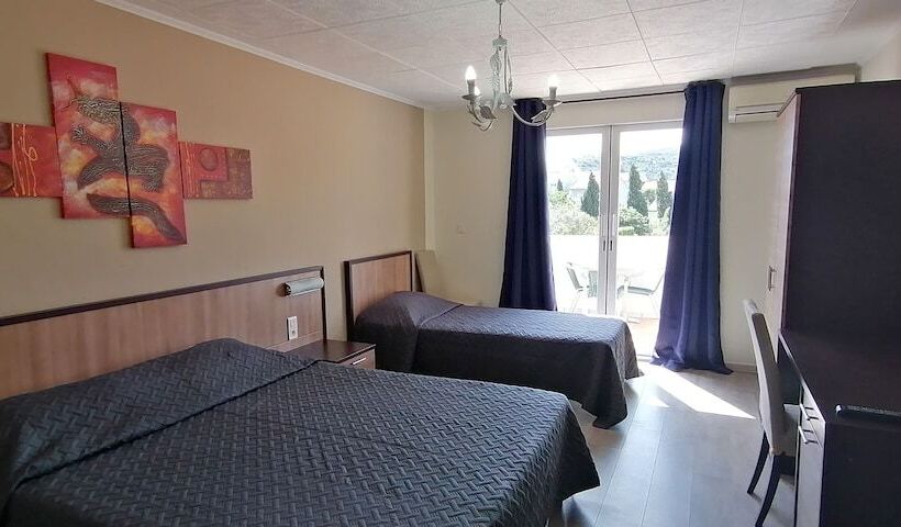 Номер Стандарт Трехместный, U Libecciu