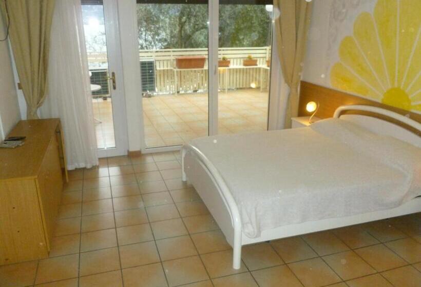 패밀리 룸, Vela Azzurra