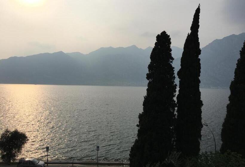 패밀리 룸, Vela Azzurra