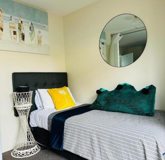 غرفة ديلوكس, Albert Number 6