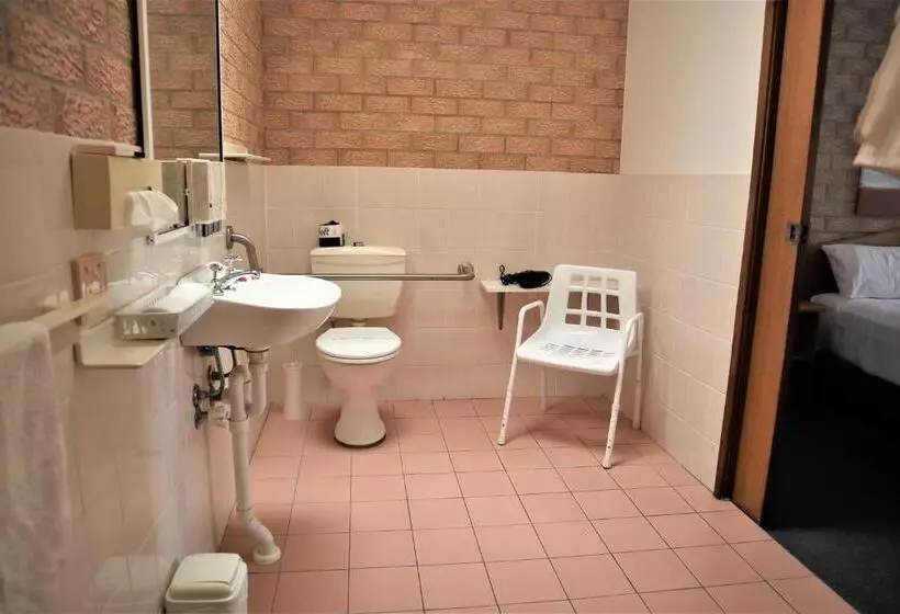 اتاق استاندارد برای معلولان, Golden Chain Aalana Motor Inn