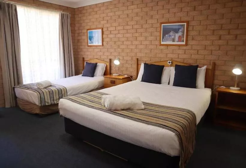 اتاق استاندارد برای معلولان, Golden Chain Aalana Motor Inn