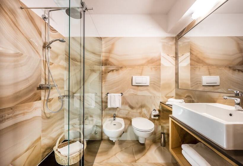 经济房, Parc Hotel Miramonti