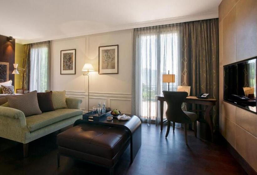 غرفة سوبيريور إطلالة على البحيرة, Villa Honegg