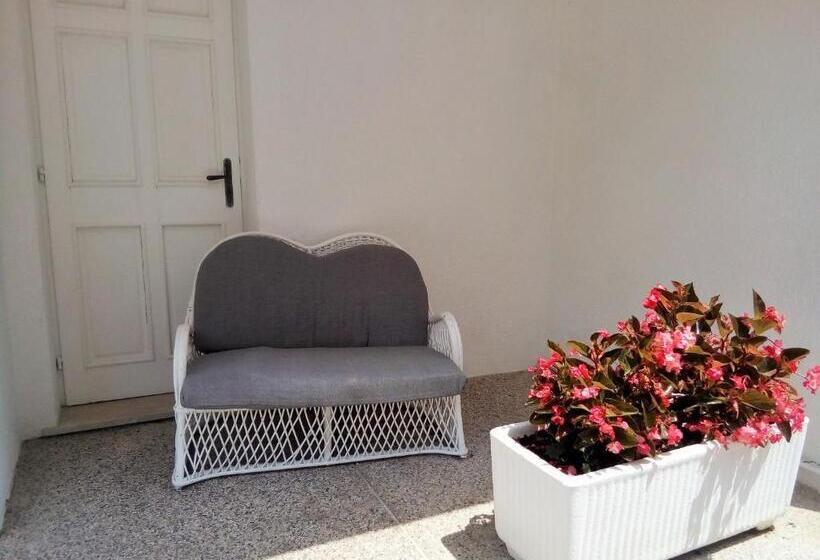 ویلای 1 خوابه با چشمانداز باغ, Villa Luisa