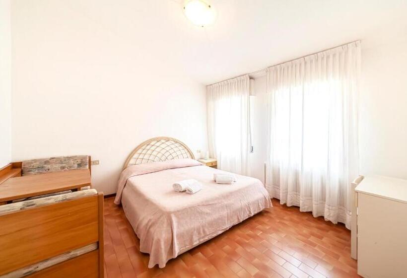 ویلای 1 خوابه با چشمانداز باغ, Villa Luisa