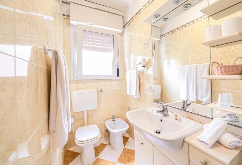 اتاق استاندارد با تراس, Villa Luisa