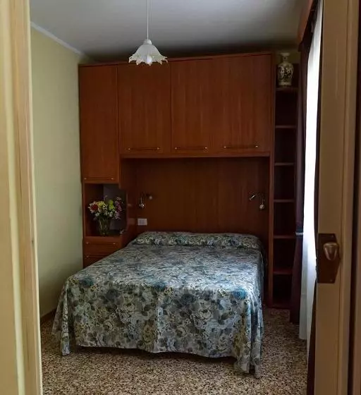 スタンダード４人部屋, Villa Ruscello